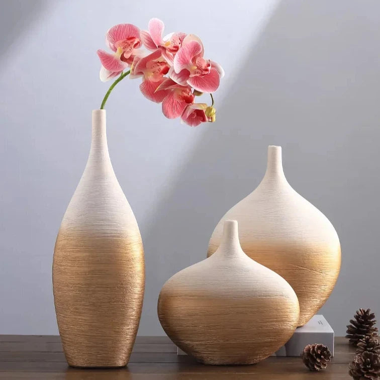 Circular ceramic flower vase