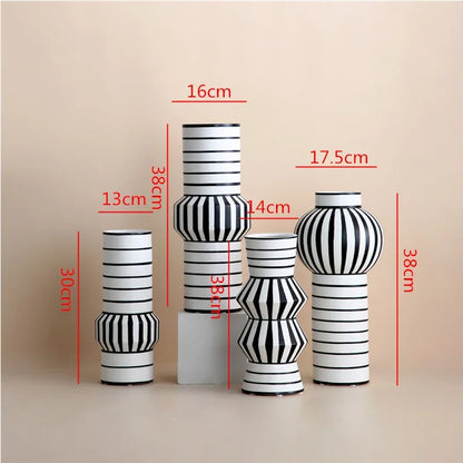 Ceramic Vase Black and White Stripe Geometry Round Ball Abstrait